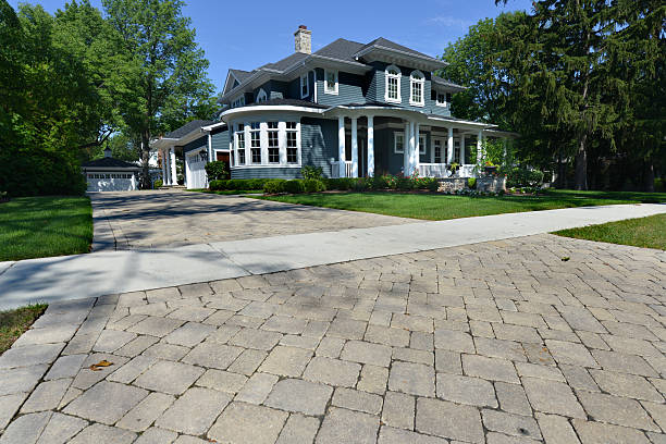 Best Professional Driveway Pavers  in Woodville, FL